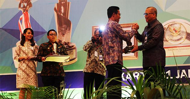 Batam Terima Anugerah Wahana Tata Nugraha Tahun 2016